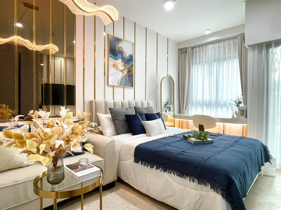 IDEO New Rama 9 for rent, beautifully decorated room with built-in furniture, very impressive, just bring your bags and move in!