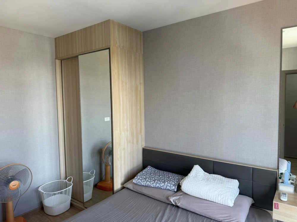 For rent Ideo O2, 5th floor, room comes with complete furniture and electrical appliances. Book now, don't miss it.