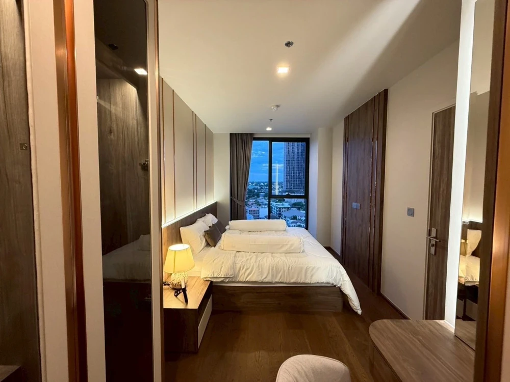 For rent: Ideo Q Sukhumvit 36, spacious room, lots of usable space, come and reserve now, don't miss out.