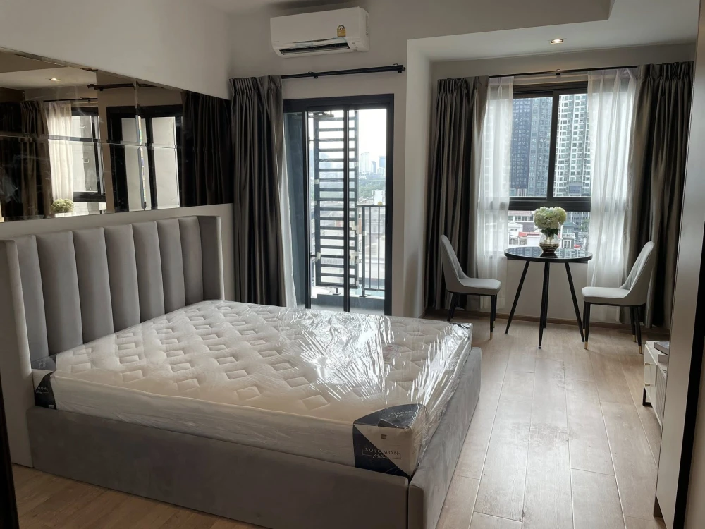 For rent: IDEO RAMA 9–ASOKE, high floor unit, fully furnished, ready to move in! Just bring your suitcase!!!
