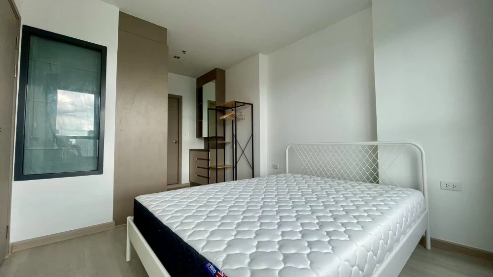 For rent: IDEO RAMA 9–ASOKE, a comfortable unit with complete furnishings and amenities. Don't miss out!