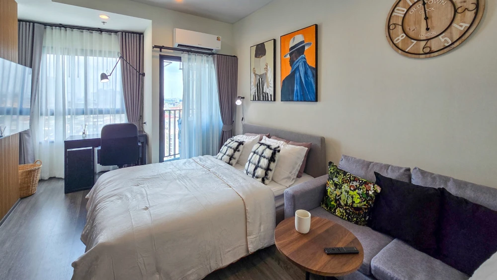 For rent: Ideo Ramkhamhaeng - Lam Sali Station, 14th floor, pool view, beautiful room, fully furnished, reserve now.