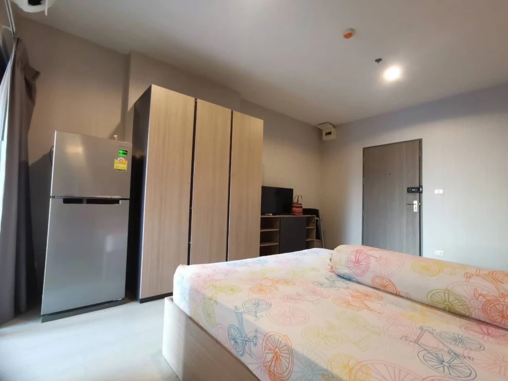For rent: IDEO Sukhumvit 115, 1 comfortable room, fully furnished and equipped with electrical appliances at an affordable price. Don't miss it.
