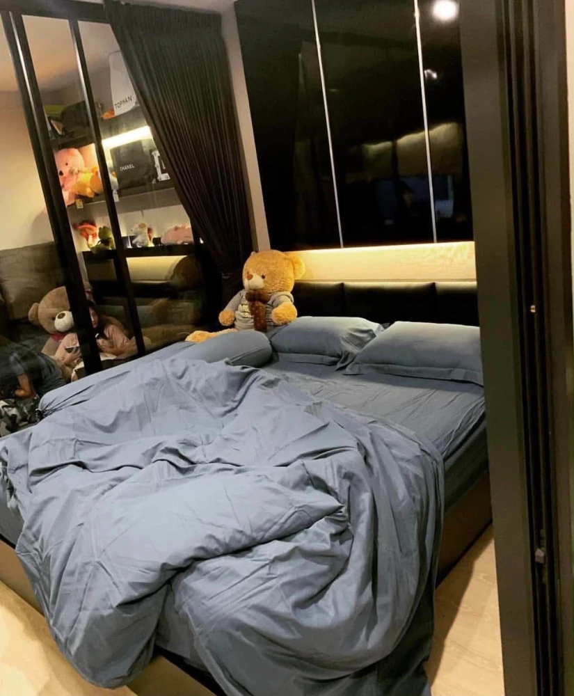 For rent: IDEO THAPHRA INTERCHANGE, beautifully decorated unit with a coordinated color scheme and high-quality built-in furniture. Book now!