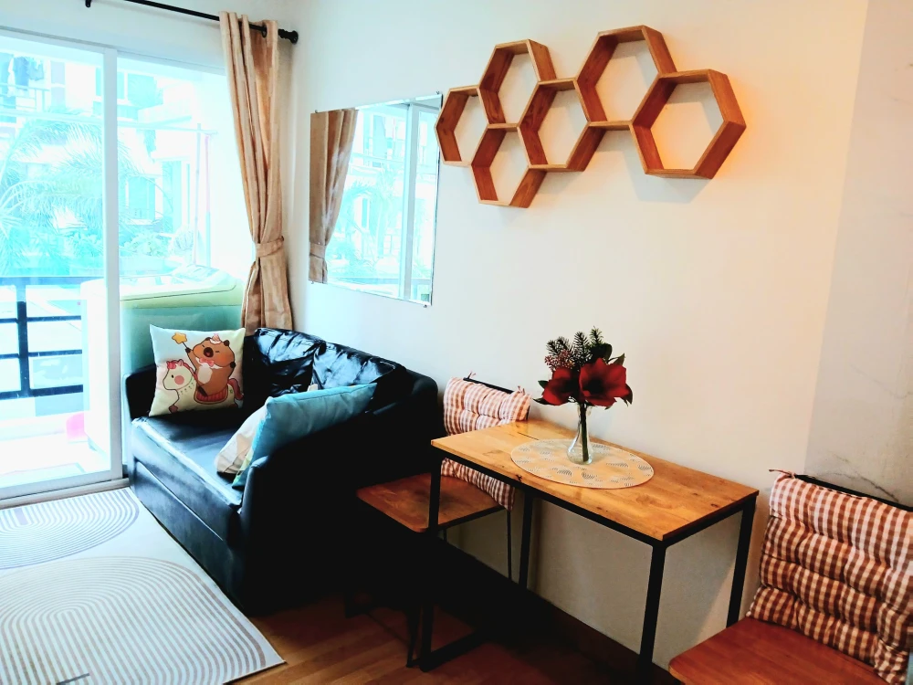 For rent: Incio Serithai, separate room with full furniture + washing machine at a great price. Hurry and book now!