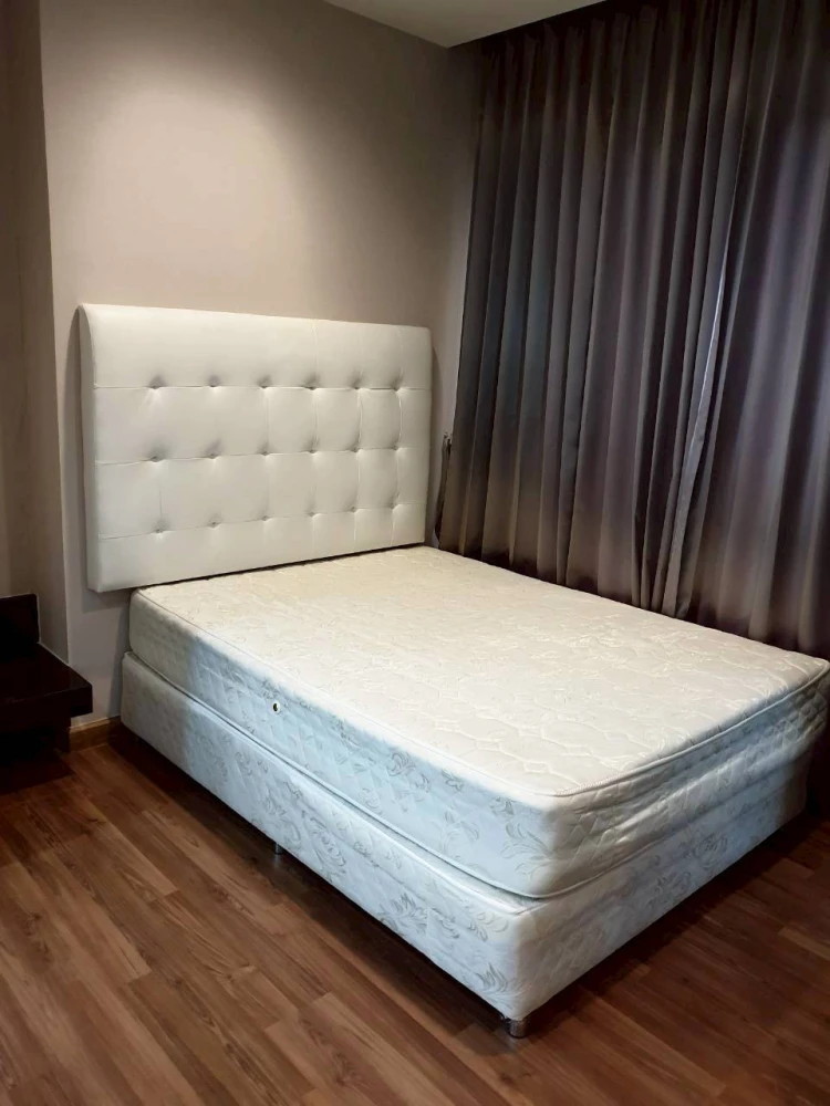 Ivy Ampio condo for rent, 11th floor. Nice and fully furnished. Book now!