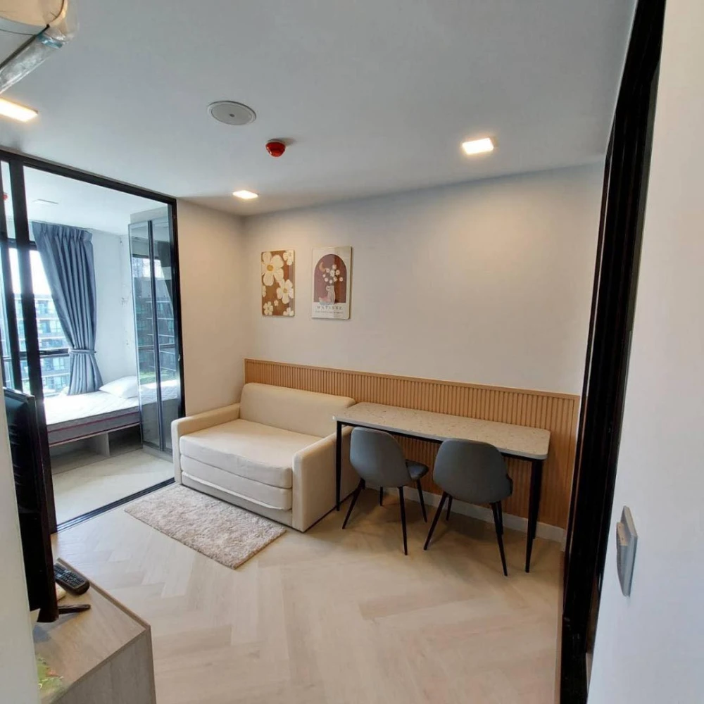 For rent: Kave Ava, 8th floor, pool view, fully furnished, very comfortable. Book now, don't miss out!