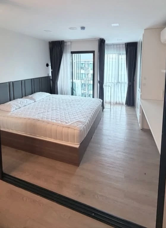 Kave Town Shift condo for rent, 8th floor, great location, pool view, fully furnished. Book now!