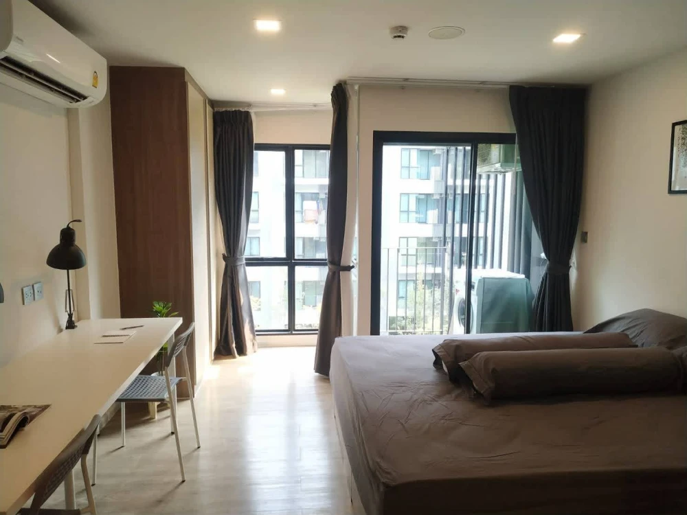 Kave Town Space, 4th floor, available for rent. Fully furnished. Book now!