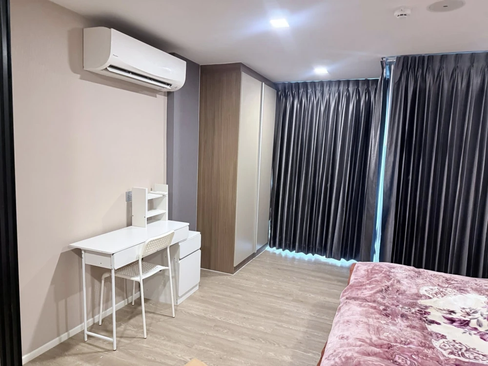 Kave Town Space for rent, 7th floor. Interior view, fully furnished, very livable. Book now!