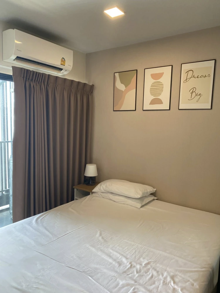 Kave TU condo for rent, 8th floor. Nice, fully furnished. Book now! Don't miss out!