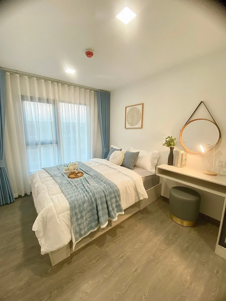Kave Wonderland condo for rent, 8th floor. Beautifully decorated with a consistent color scheme and fully furnished. Book now!