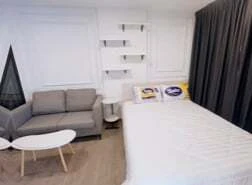 Kave Wonderland condo for rent. Beautifully decorated room with a coordinated color scheme. Fully furnished with appliances. Book now!