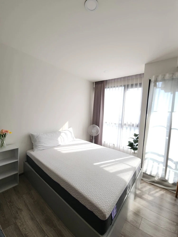 For rent: KnightsBridge Collage Sukhumvit 107, corner room, not crowded, fully furnished, beautiful view, not blocked, reserve now!