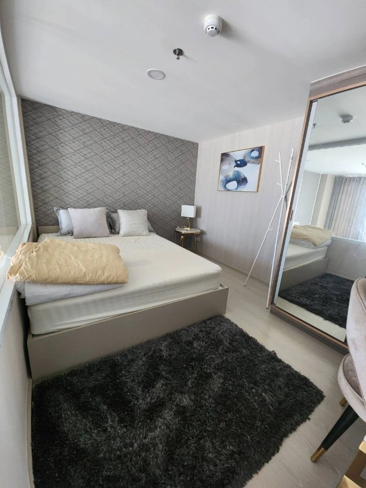 For rent: Knightsbridge Phaholyothin-Interchange, Duplex room, 14th floor, beautiful view, fully furnished, reserve now.
