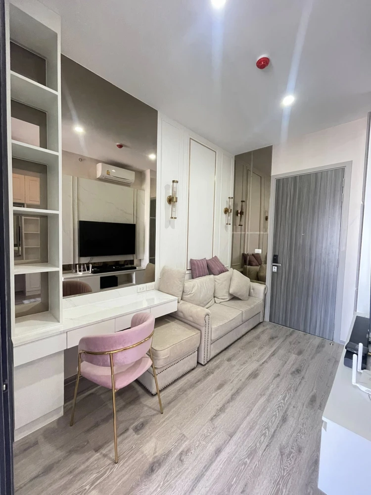 For rent: KnightsBridge Prime On-Nut 1 bedroom, 1 bathroom. Beautifully decorated with a coordinated color scheme. Fully furnished. Book now!