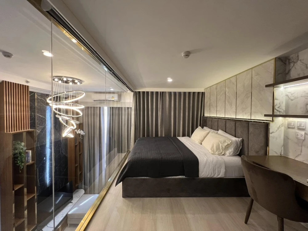 For rent: Knightsbridge Prime Sathorn, very high floor, beautifully decorated built-in throughout the room, beautiful view, not blocked, book now.