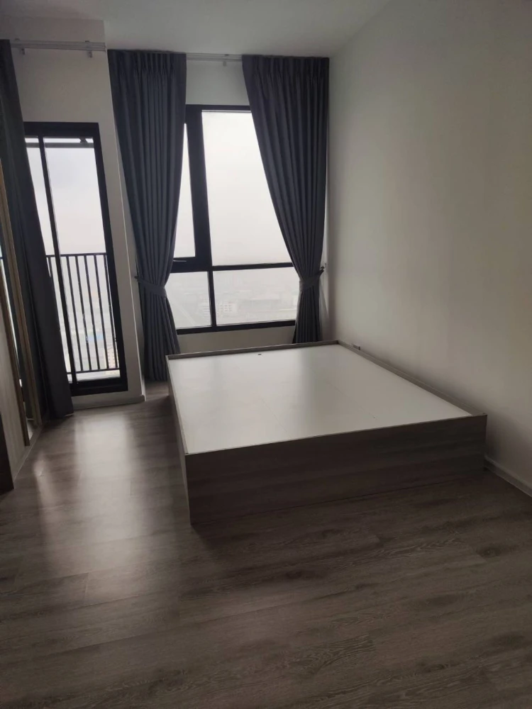 For rent: Knightsbridge Sukhumvit-Thepharak, 33rd floor, fully furnished, nice room, reserve now, urgent.