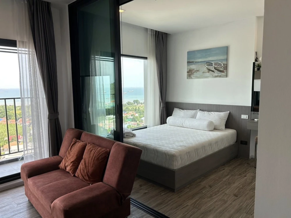 For rent: KnightsBridge the Ocean Sriracha, 17th floor, beautiful sea view, fully furnished, must reserve.