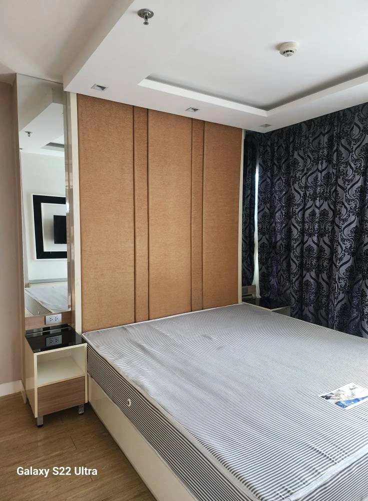 For rent: La Santir (Jomtien), 4th floor, corner room, beautiful view, with built-in decoration, move in now, don't hesitate.