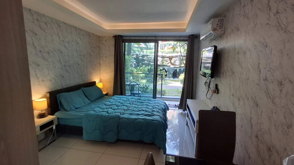 Two rooms for rent at Laguna Beach Resort, 1st floor. Fully furnished, just bring your suitcase and move in!
