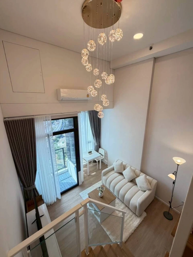 For rent: Landmark @MRTA Station, a 2-story duplex condo with high ceilings, spacious and comfortable. Move-in ready.