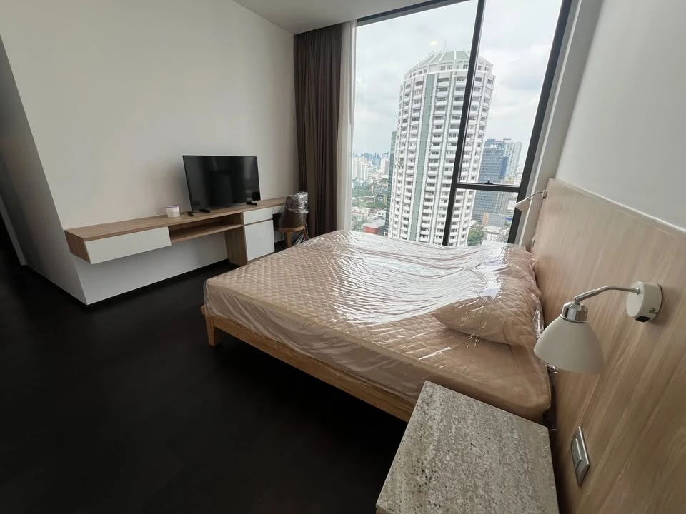 For rent: LAVIQ Sukhumvit 57, 23rd floor, spacious room, fully furnished, ready to move in. Interested? Hurry and reserve now!