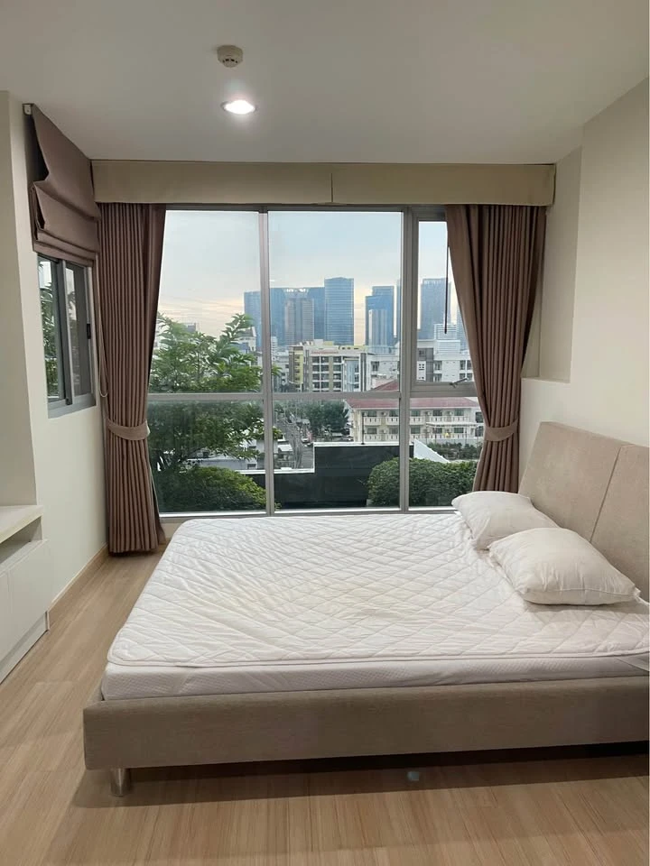 For rent: Life @ Ladprao 18, 1 bedroom, 1 bathroom, 8th floor, good location, fully furnished, beautiful city view, no blocking, reserve now!