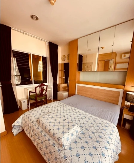 For rent: Life @ Sukhumvit 65, 8th floor, fully furnished unit, ready to move in. Book now!