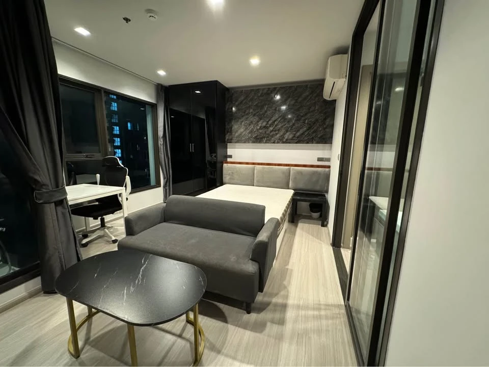 For rent: Life Asok-Rama 9, built-in decoration, beautiful tone control, complete with furniture. You must book this.
