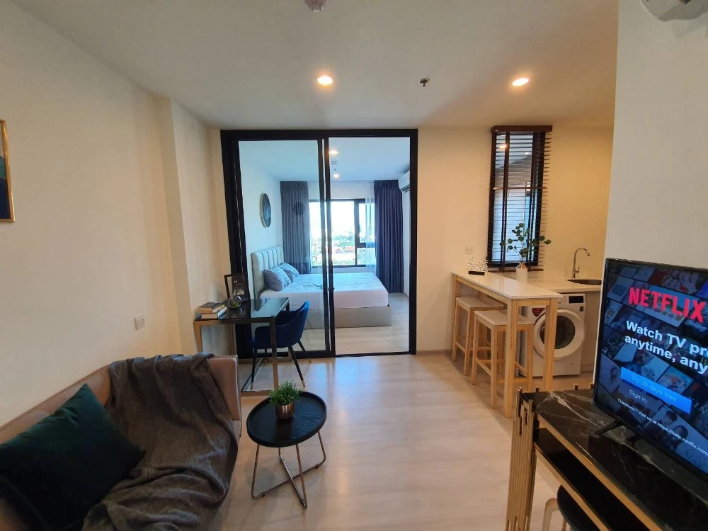Life Asoke condo for rent, 19th floor, unobstructed view, fully furnished. Book now! Don't miss out! Hurry!