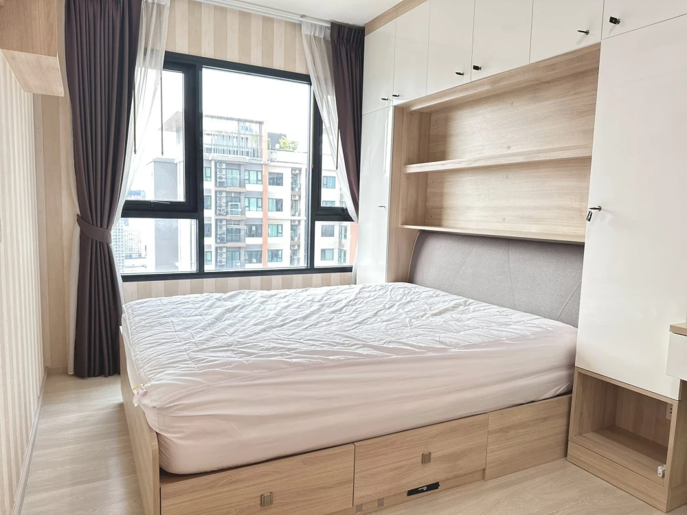For rent: Life Asoke, high floor, ready to move in, fully furnished, complete amenities, reserve now!