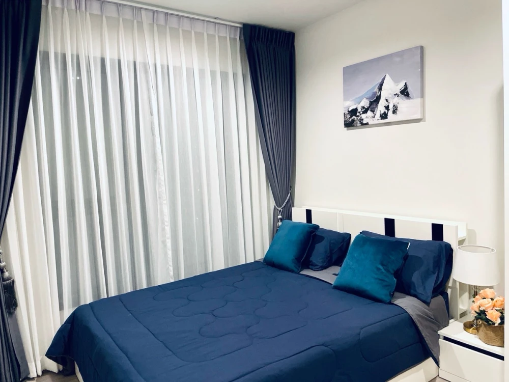 For rent: Life Asoke Hype, 16th floor, beautiful room, fully furnished, very livable. Book now! (Hurry!)