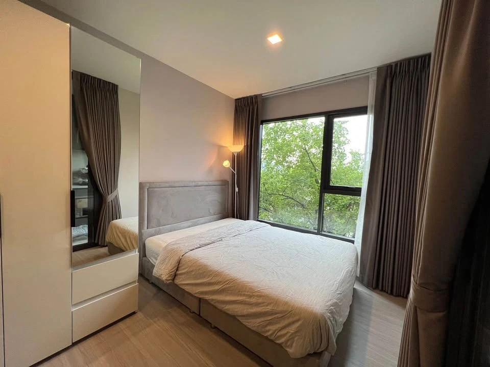 For rent: Life Asoke-Hype, ready to move in, fully furnished, 8th floor, swimming pool view, beautiful, good breeze, reserve now!