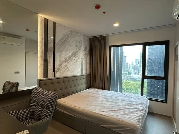 For rent: Life Asoke rama9, fully furnished room, ready to move in, complete here, just come with yourself and move in. You must not miss it.