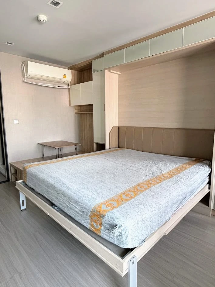 For rent: Life Ladprao, 21st floor, fully furnished, very livable. Book now! Don't miss out! Hurry!