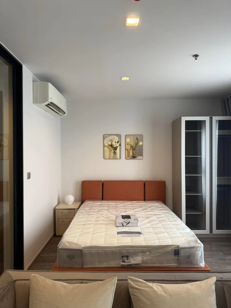 For rent: Life Ladprao Valley, 40th floor, view of Chatuchak Park, complete electrical appliances, hurry and reserve now before it's gone.