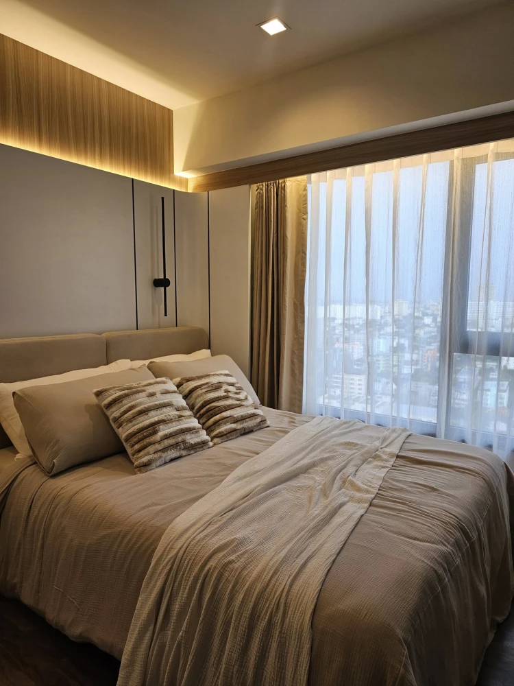For rent: Life Ladprao Valley, high floor, nice room, built-in furniture, hurry and reserve now.