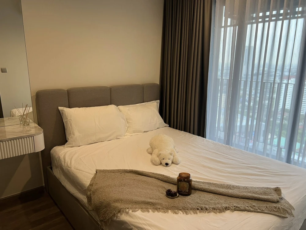 For rent: Life Ladprao Valley, north-facing unit, great location, fully furnished. What are you waiting for?