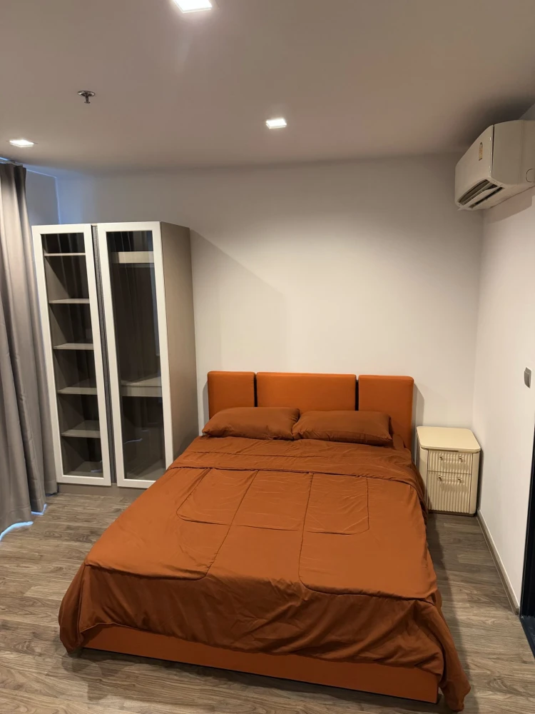 For rent: Life Ladprao Valley, a nice room, fully furnished, city view from a high floor, book now!