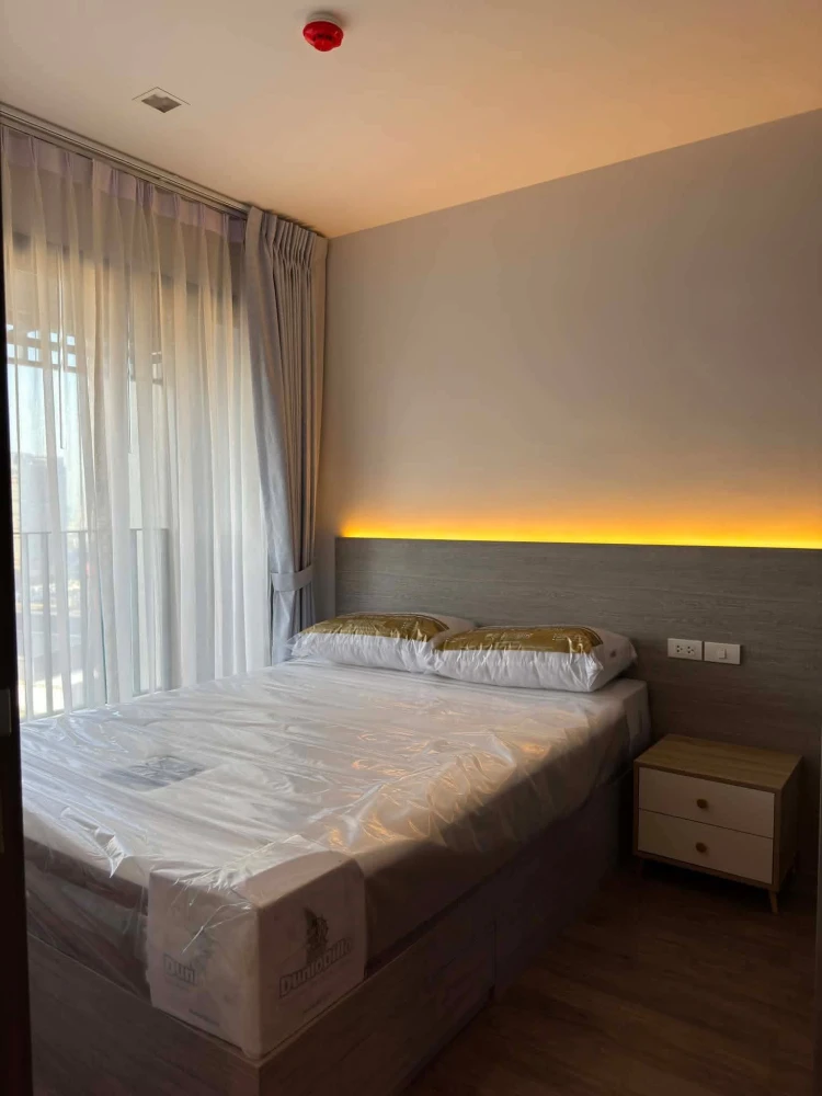 For rent: Life Ladprao Valley, high floor unit with amazing city views, fully furnished. Book now!