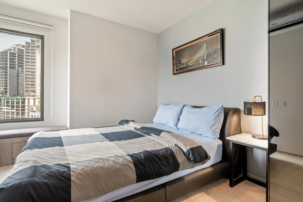 For rent: LIFE ONE WIRELESS, prime location in the heart of the city, 2 bedrooms, 1 bathroom, rare, fully furnished, reserve now.