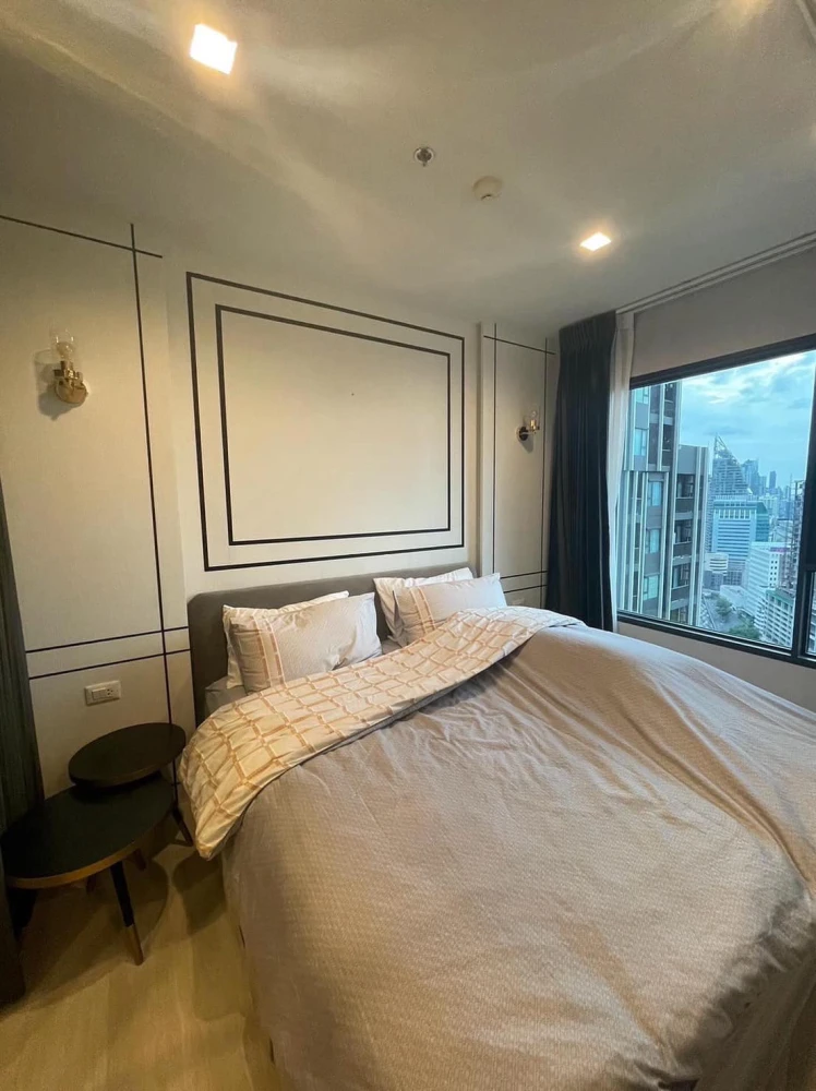 For rent: Life One Wireless, high floor, ready to move in, fully furnished, reserve now.