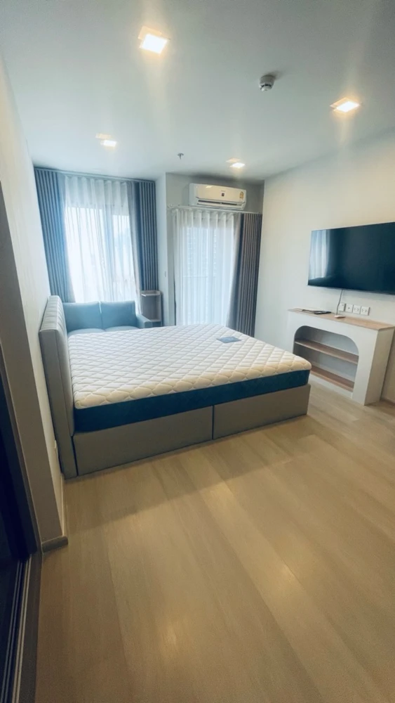 For rent: Life Phahon-Ladprao, 25th floor. A lovely, fully furnished unit. Book now!