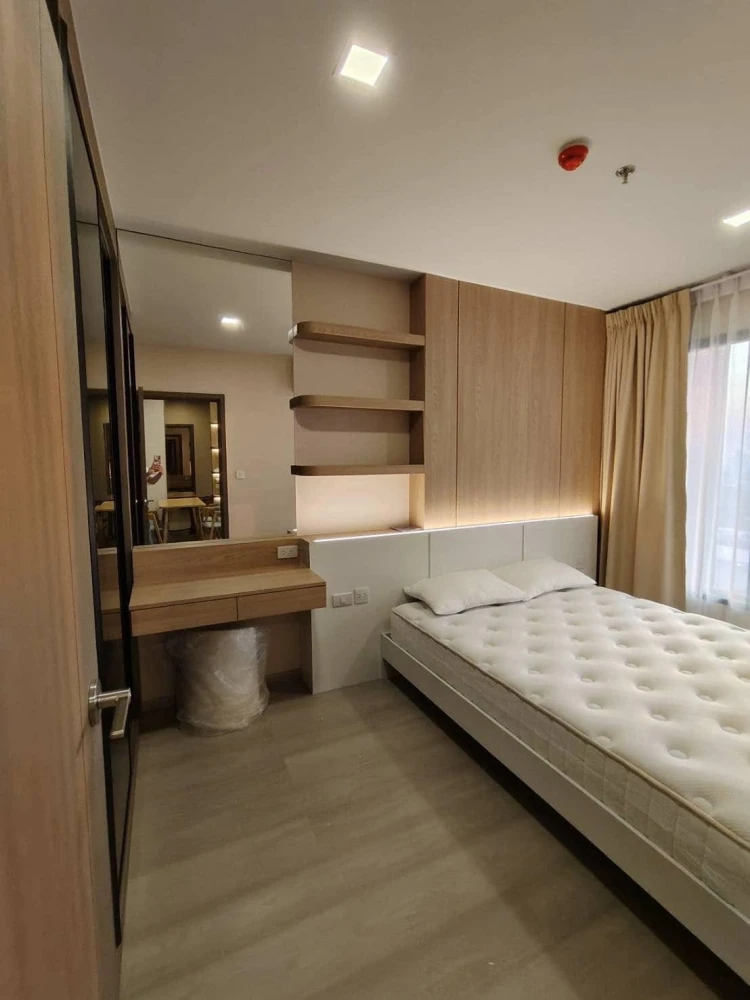 For rent: Life Phahon-Ladprao, furnished room, ready to move in, 34th floor, open view, everything you need here, hurry and reserve.