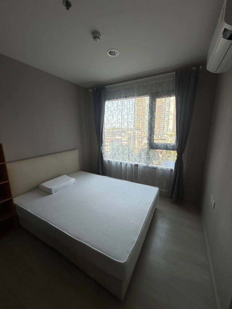For rent: Life Pinklao, 7th floor unit, fully furnished with appliances. Don't miss out!