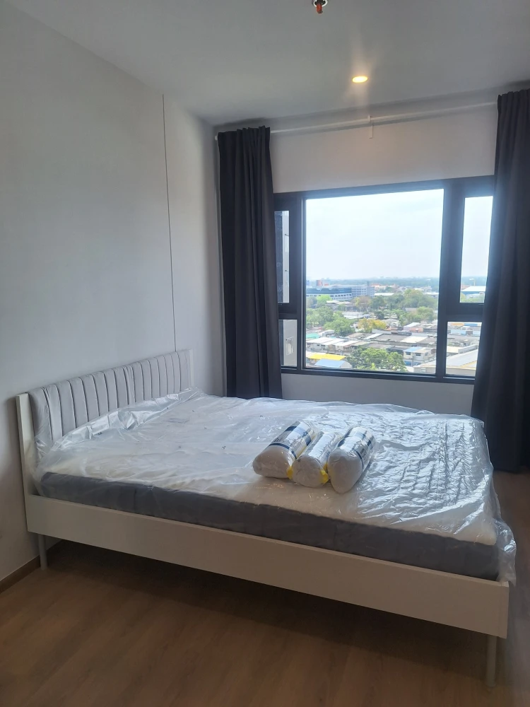 For rent: Life Rama 4 - Asoke, ready to move in, 12th floor, great view, great price, hurry up and reserve now, don't miss out!