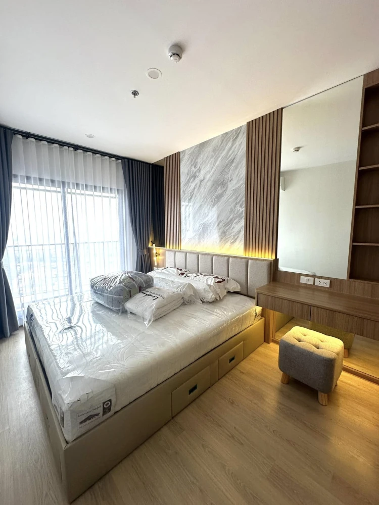 For rent: Life Rama 4 - Asoke, beautifully decorated room, well-built-in, complete in one place, must hurry to reserve now.