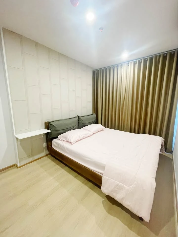 For rent: Life Rama 4-Asoke, ready to move in, fully equipped, great price, come check it out, don't miss out!
