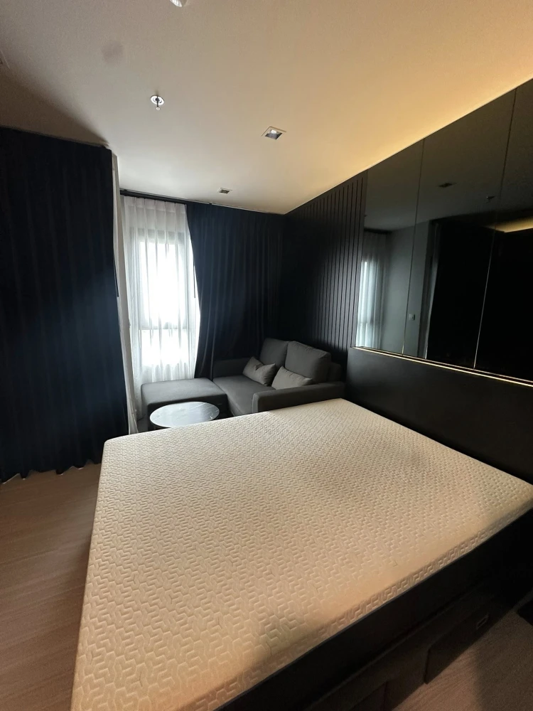 For rent: Life Sathorn-Sierra, fully furnished with quality built-ins and appliances. Ready to reserve now!